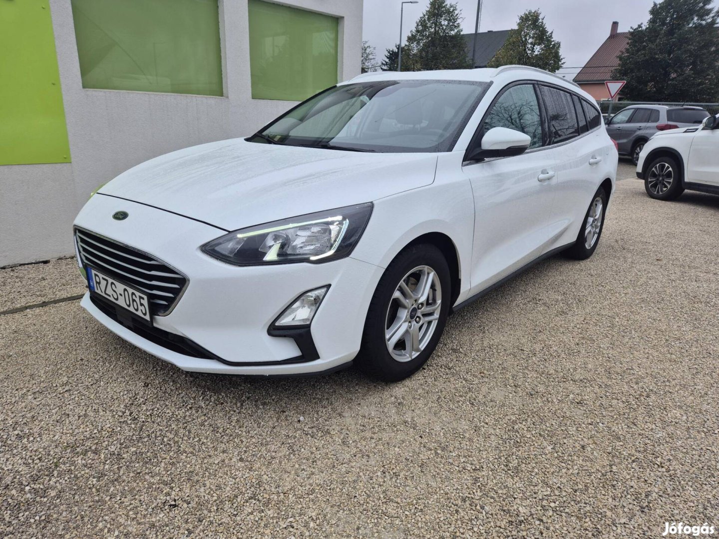 Ford Focus 1.5 Ecoblue Business Szervizkönyv /...