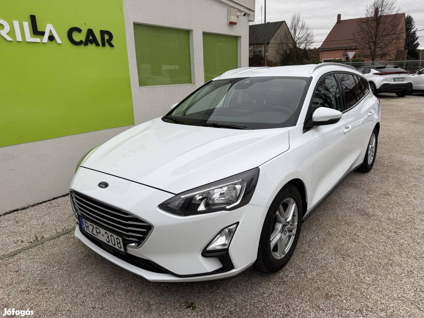 Ford Focus 1.5 Ecoblue Business Szervizkönyv /...