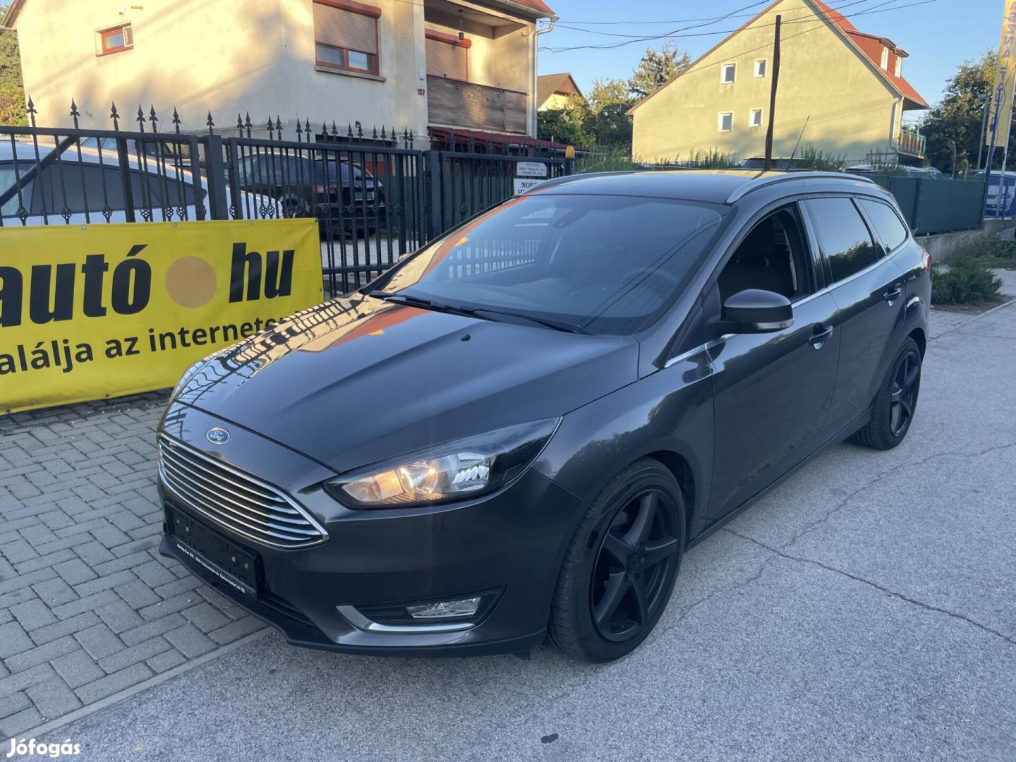 Ford Focus 1.5 TDCI Titanium Navi.Digtklima.TEM...