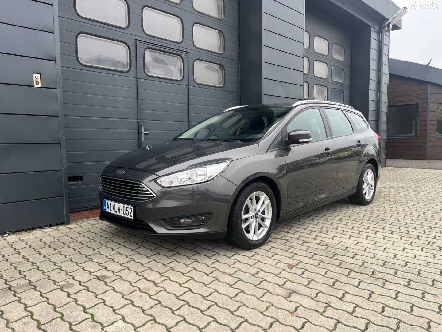 Ford Focus 1.5 TDCI Titanium Szervizkönyv / OLA...