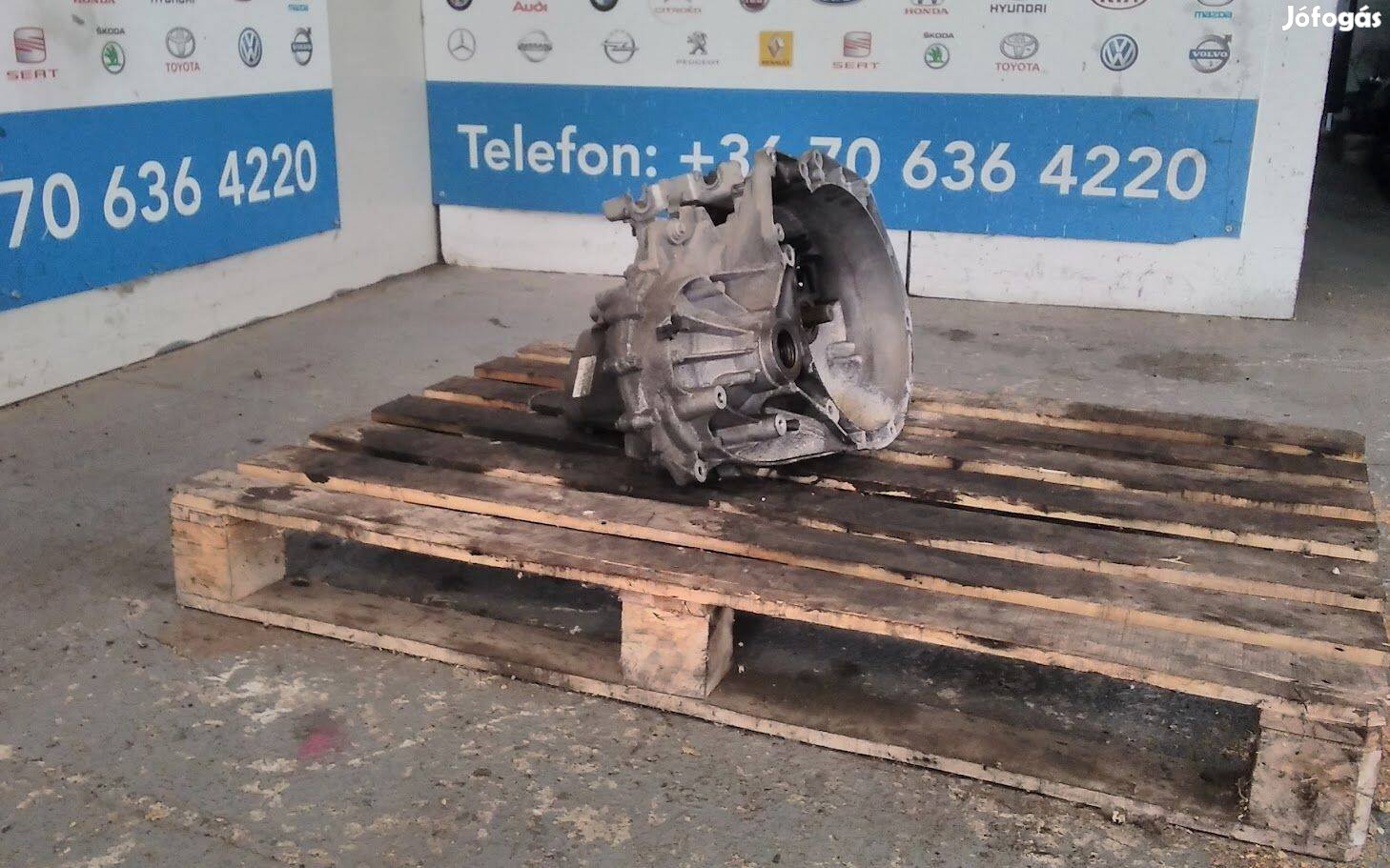 Ford Focus 1,6TDCI, AV6R-7002 GG bontott váltó