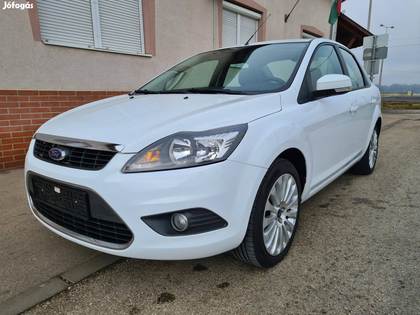 Ford Focus 1.6 Ghia Végig vez szervkönyv. digit...