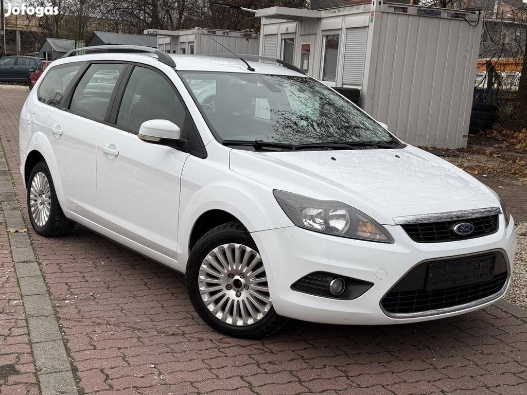 Ford Focus 1.6 Ti-Vct Titanium Navi.digit klíma...