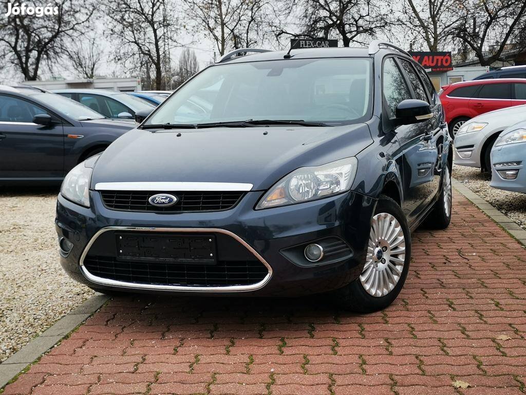 Ford Focus 1.6 Titanium 2 év műszaki.vonóhorog....
