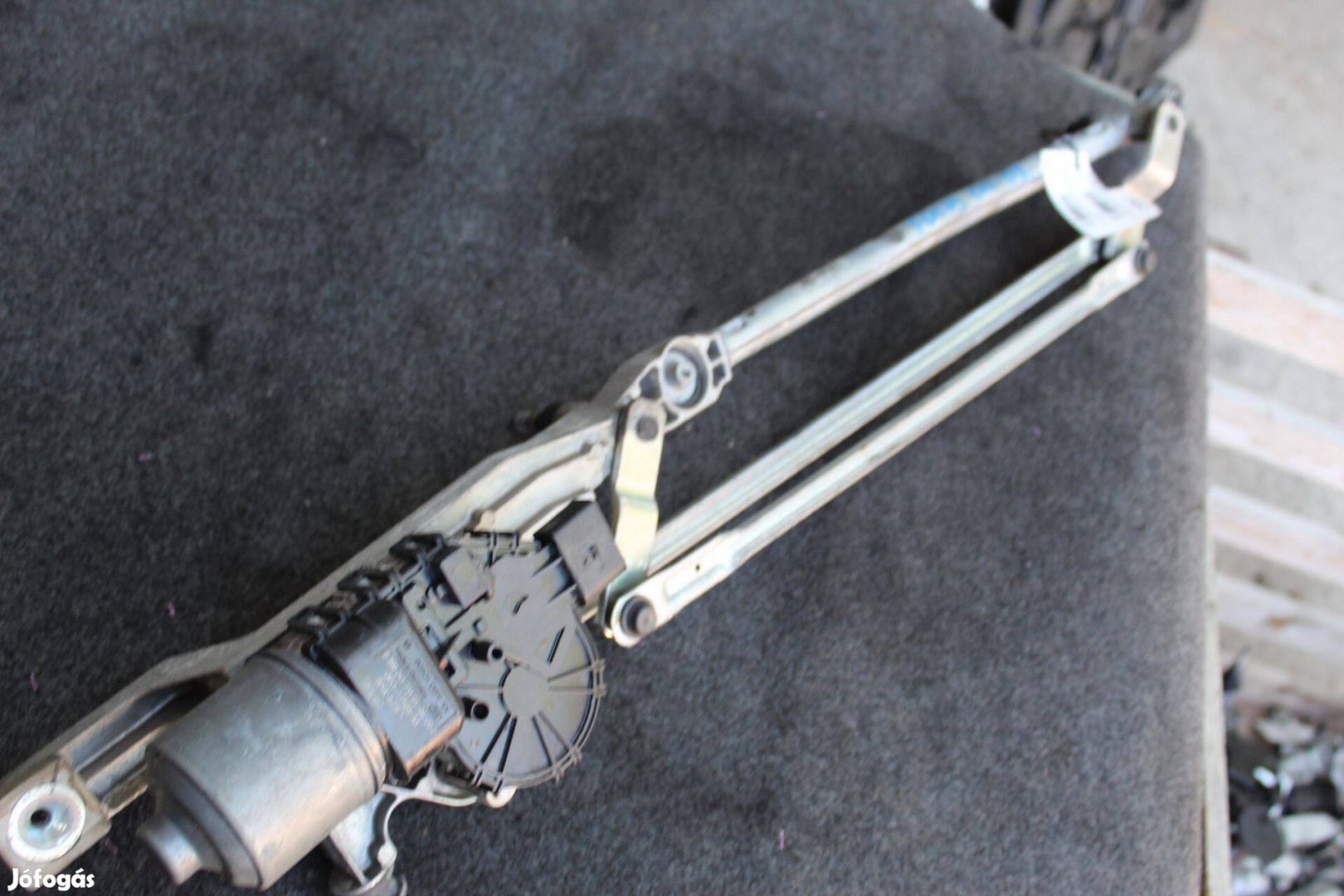 Ford Focus 2004-2008 Ablaktörlő szerkezet motorral 390241731