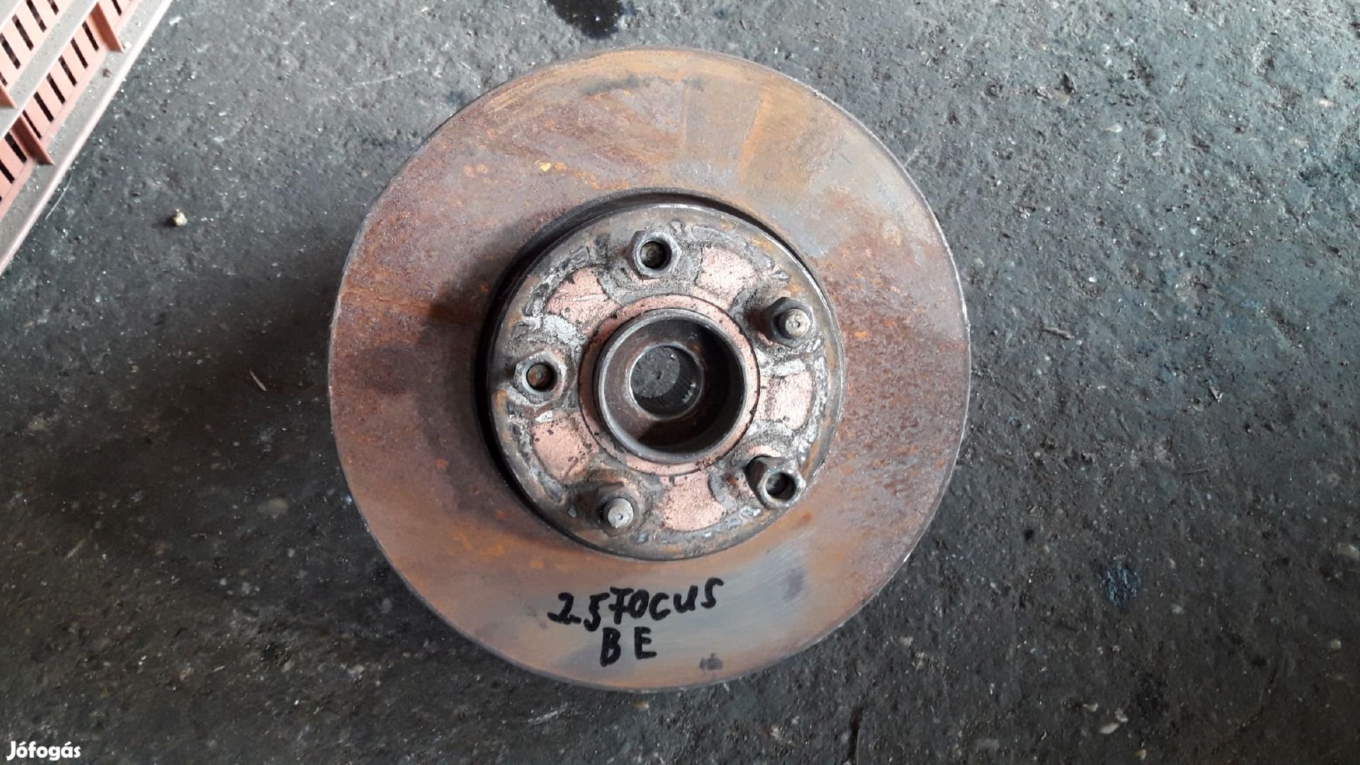 Ford Focus 2.5 Bal Első Csonkállvány Kerékaggyal ABS Jeladó
