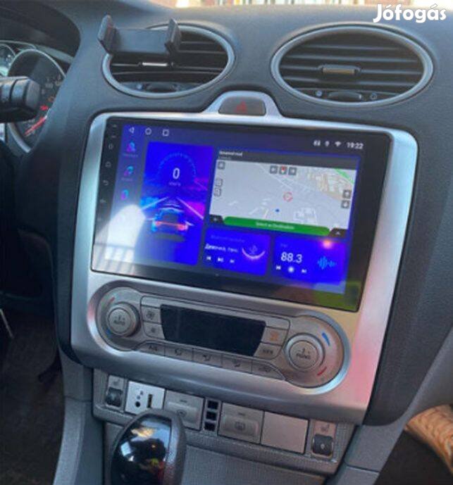 Ford Focus 2 Carplay Multimédia Android GPS Rádió Tolatókamerával