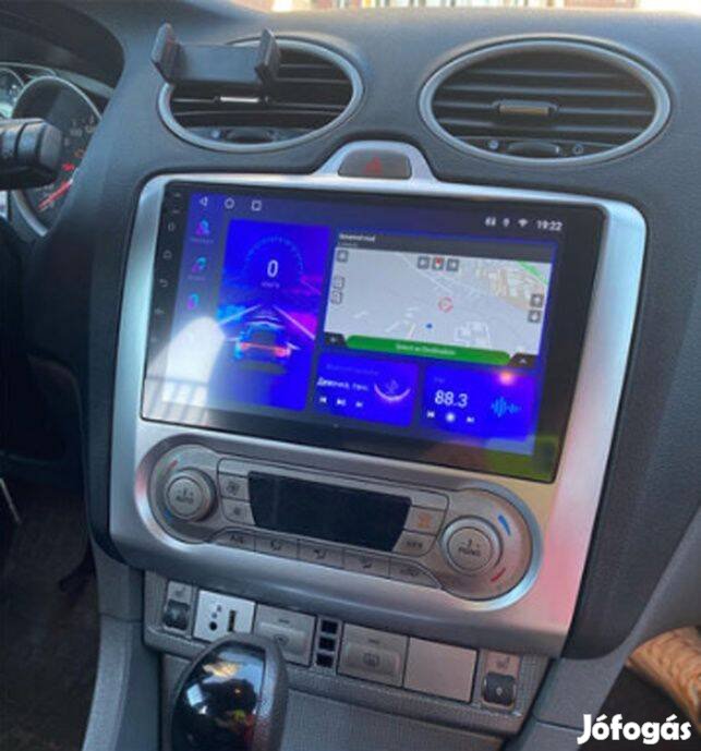 Ford Focus 2 Carplay Multimédia Fejegység GPS Rádió Tolatókamerával