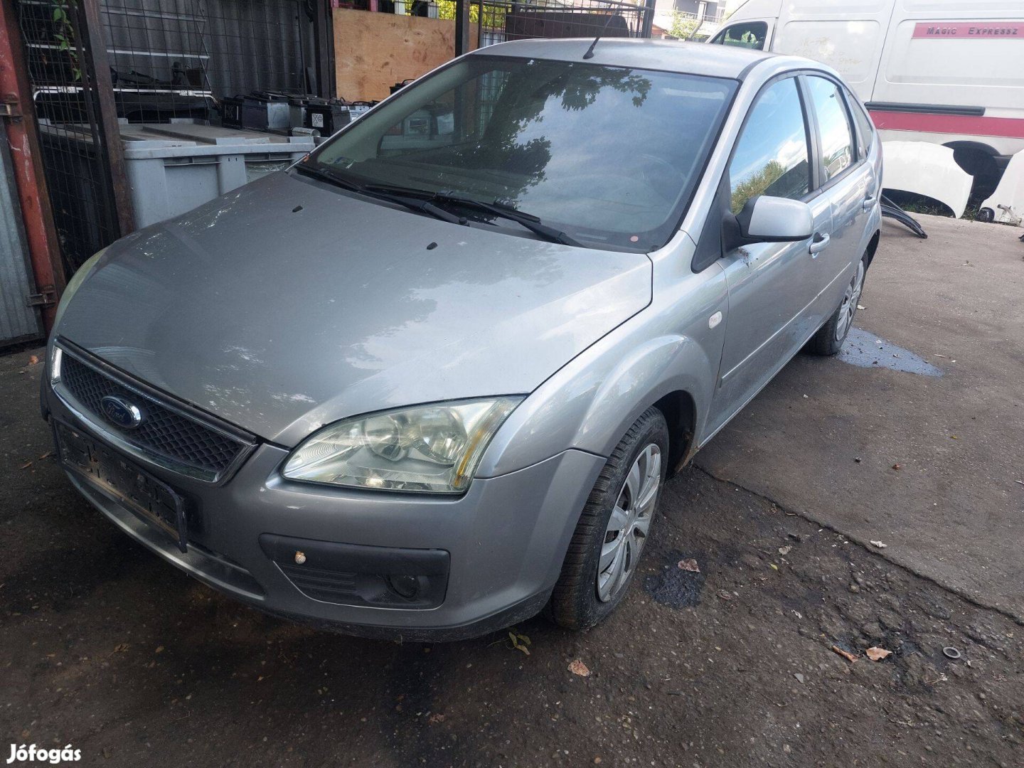 Ford Focus 2 Karosszéria elemei szürke