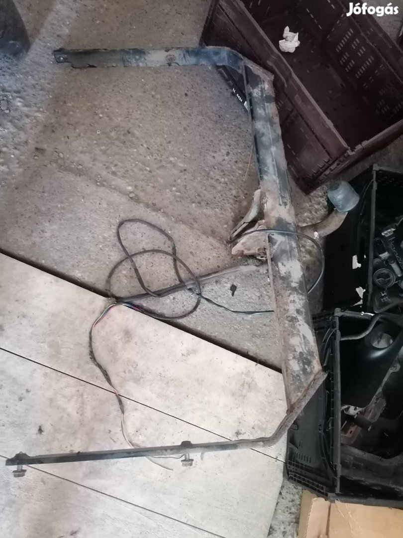 Ford Focus 2 vonóhorog (5ajtós)