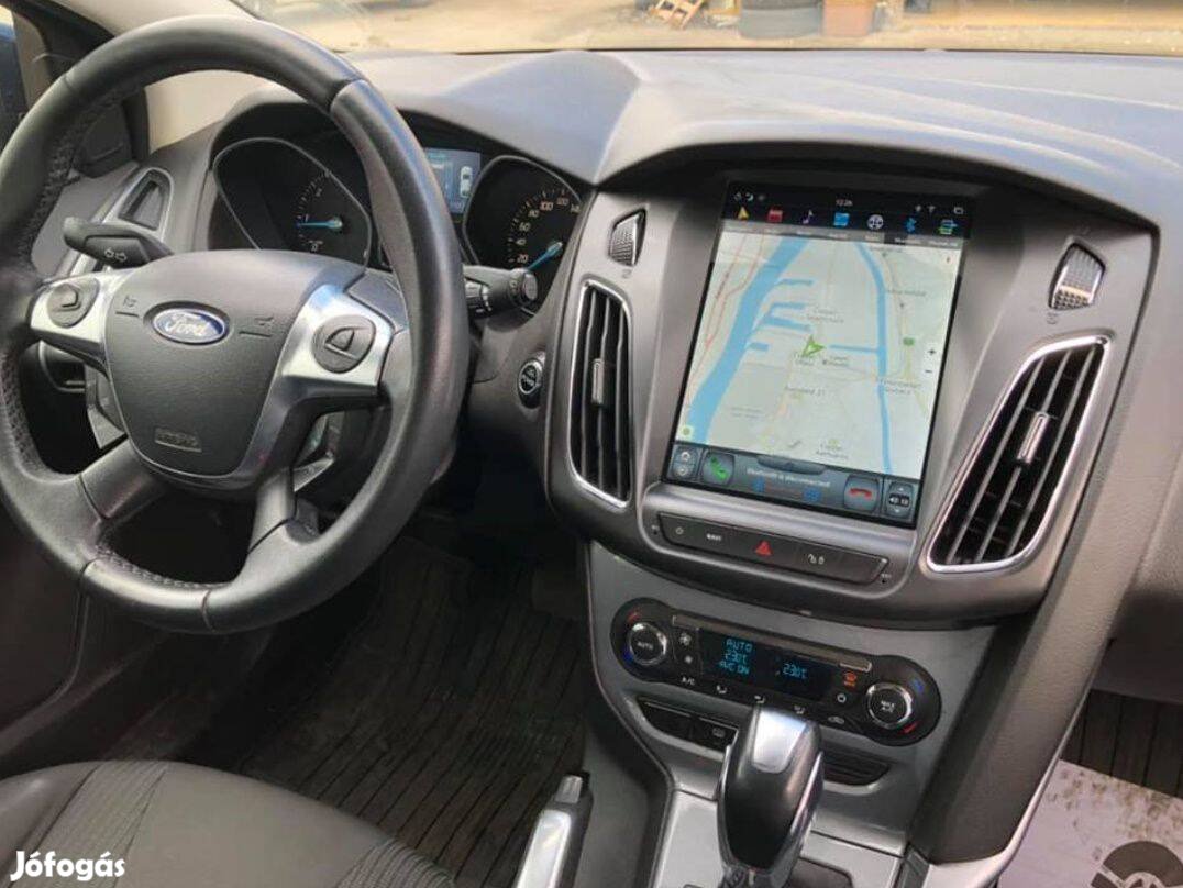 Ford Focus 3 Tesla Style Multimédia GPS Rádió Tolatókamerával