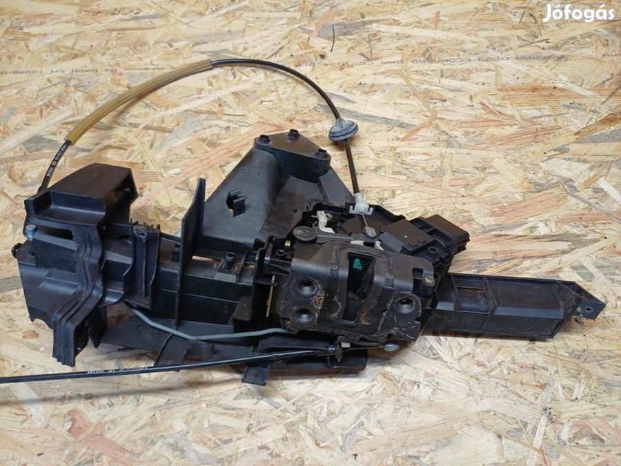 Ford Focus C Max 2003-2010 Bal Első Ajtó Központizár