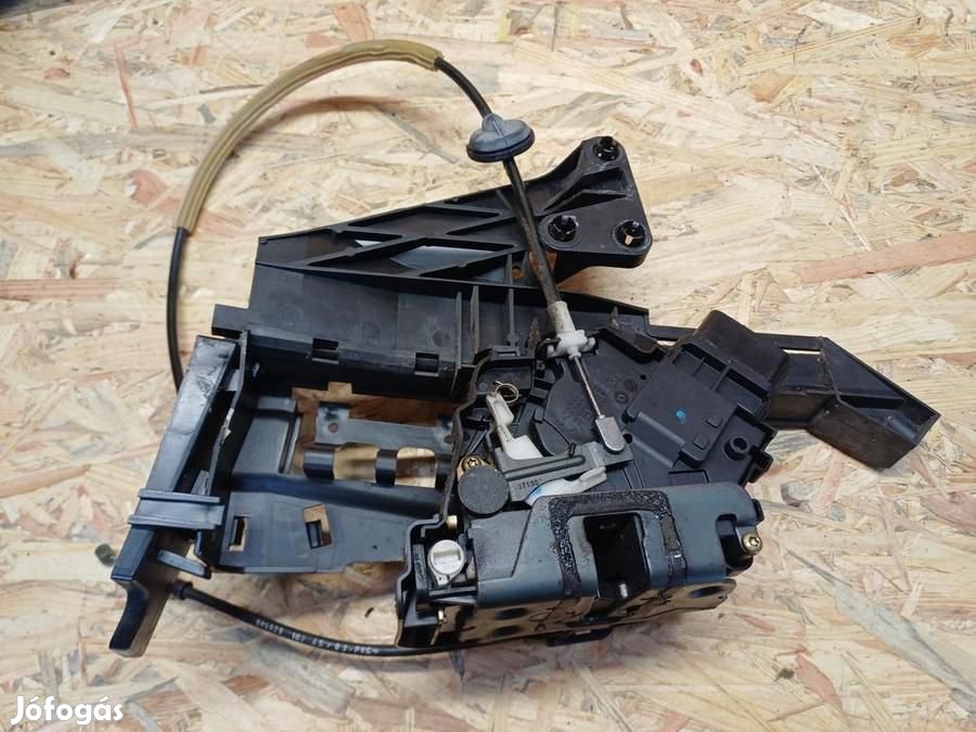 Ford Focus C Max (2003-2010) Bal Hátsó Ajtó Központizár