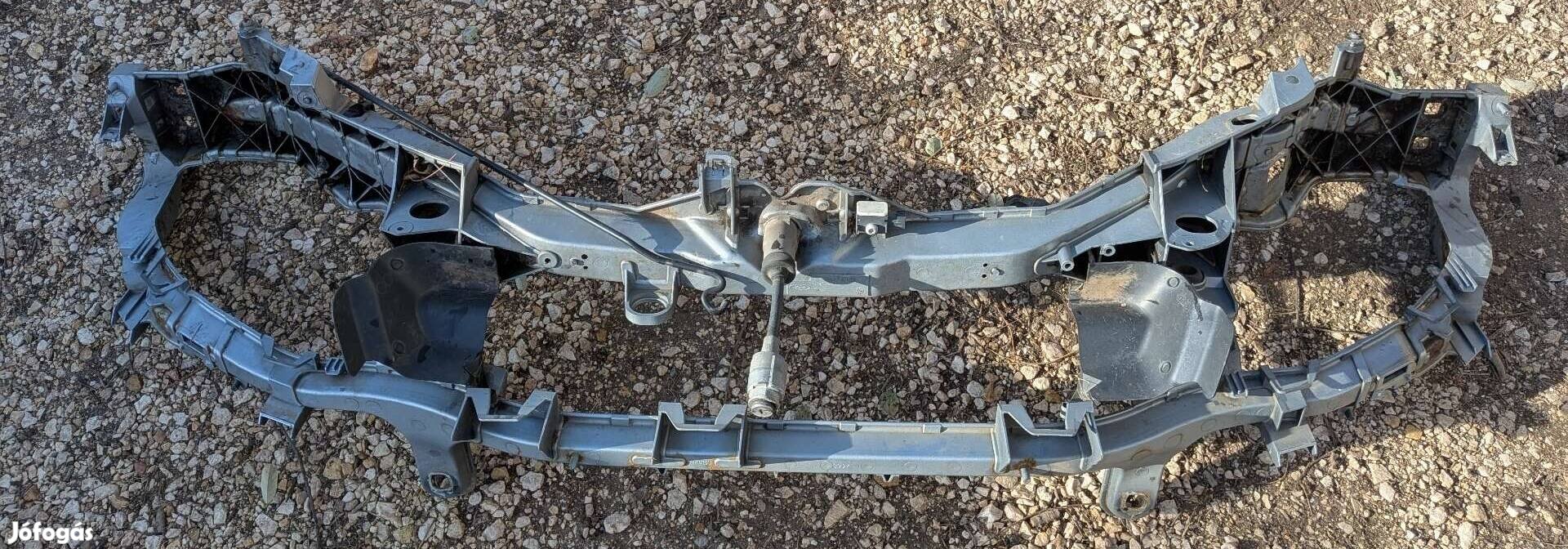 Ford Focus C-Max zárhid homlokfal 