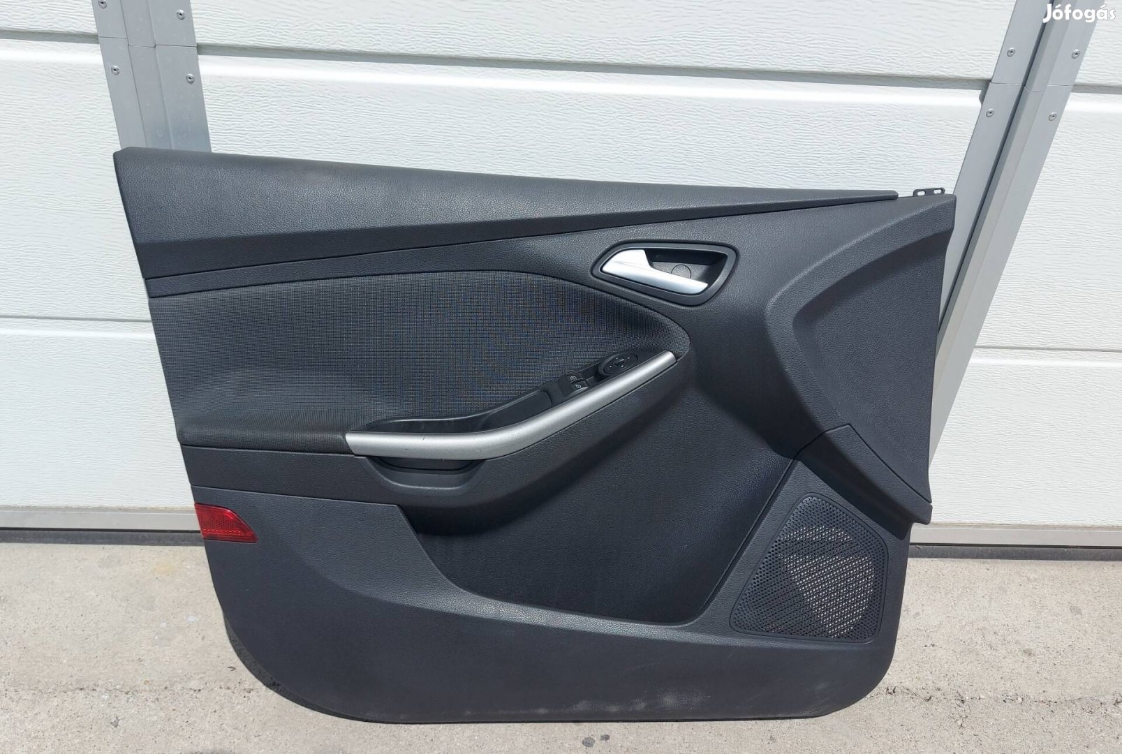 Ford Focus III BAL Első Ajtó Kárpit Kompletten. 