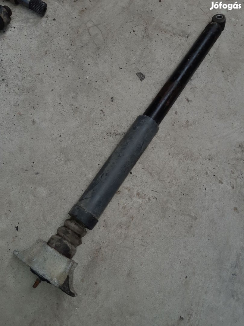 Ford Focus III Hátsó Lengéscsillapító