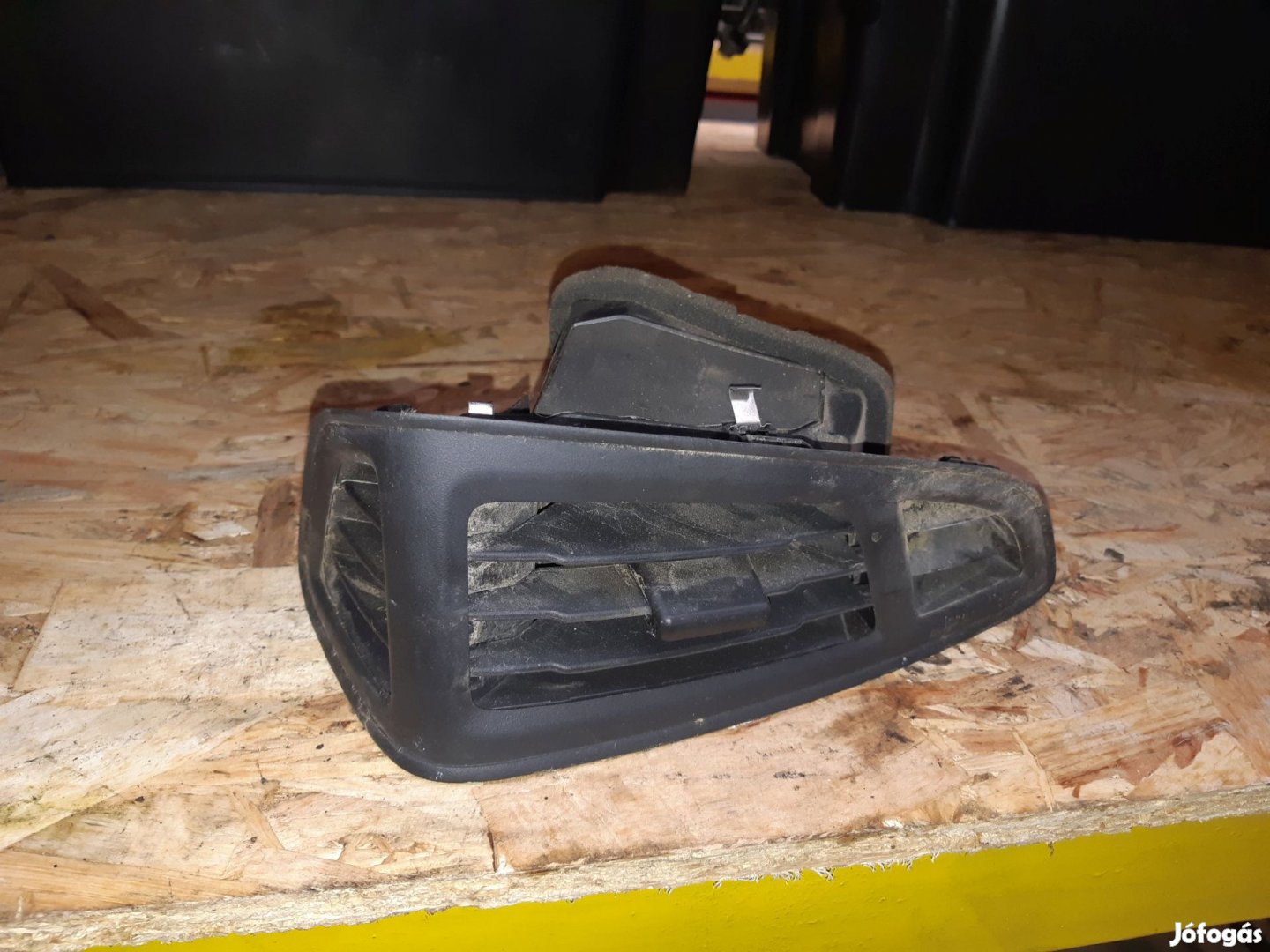 Ford Focus III Jobb Első Szellőző