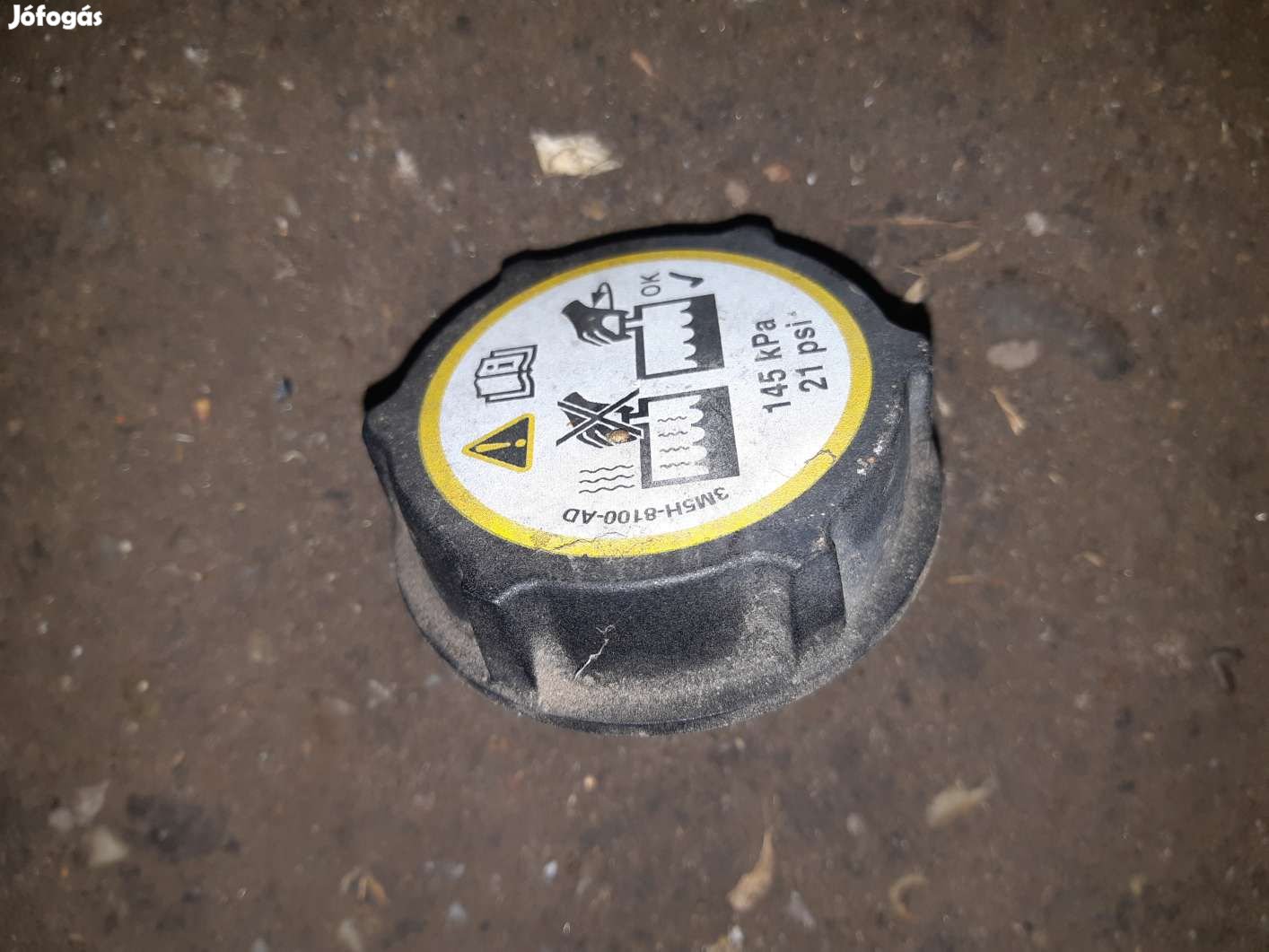 Ford Focus III Kiegyenlítő Tartály Kupak