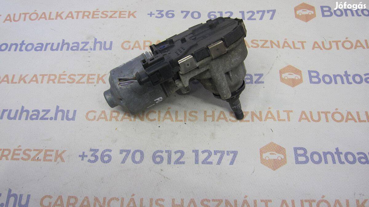 Ford Focus III MK3 Eladó gyári, bontott bal első ablaktörlő motor