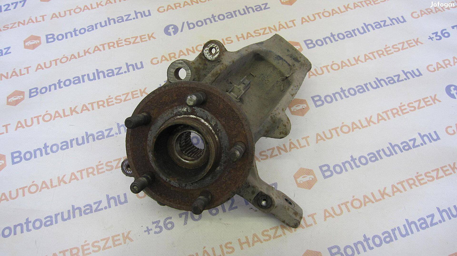 Ford Focus III MK3 Eladó gyári, bontott bal tengelycsonk