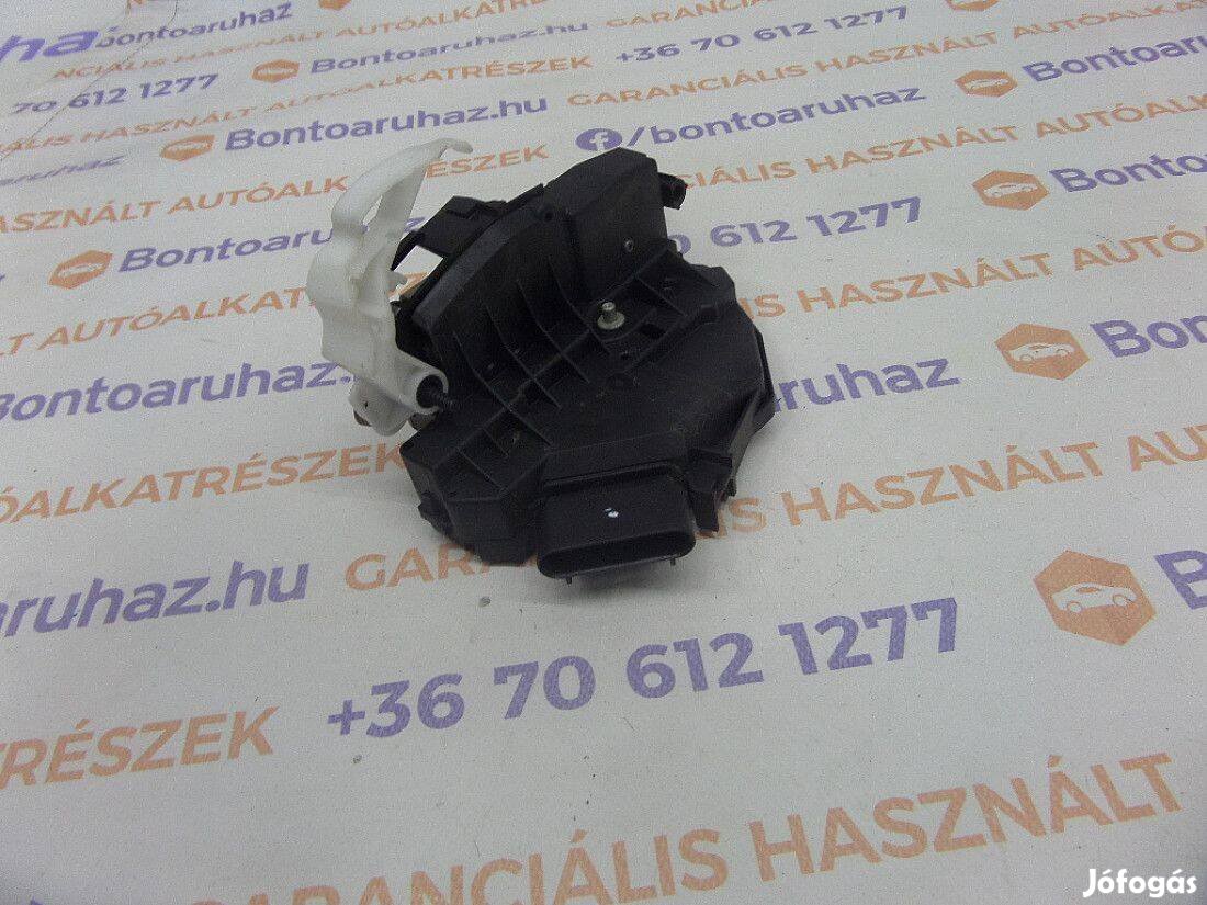 Ford Focus III MK3 Eladó gyári, bontott jobb hátsó ajtózár, centrálzár