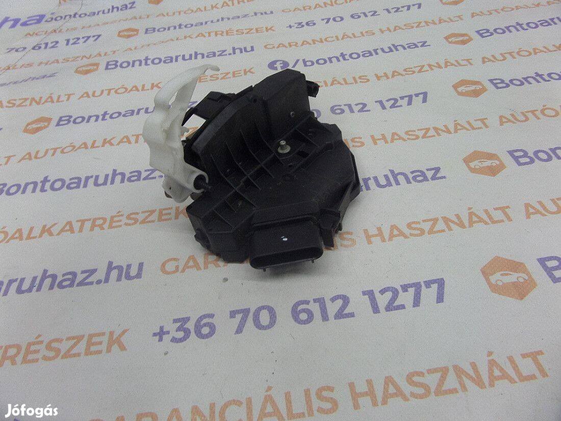 Ford Focus III MK3 Eladó gyári, bontott jobb hátsó ajtózár, centrálzár