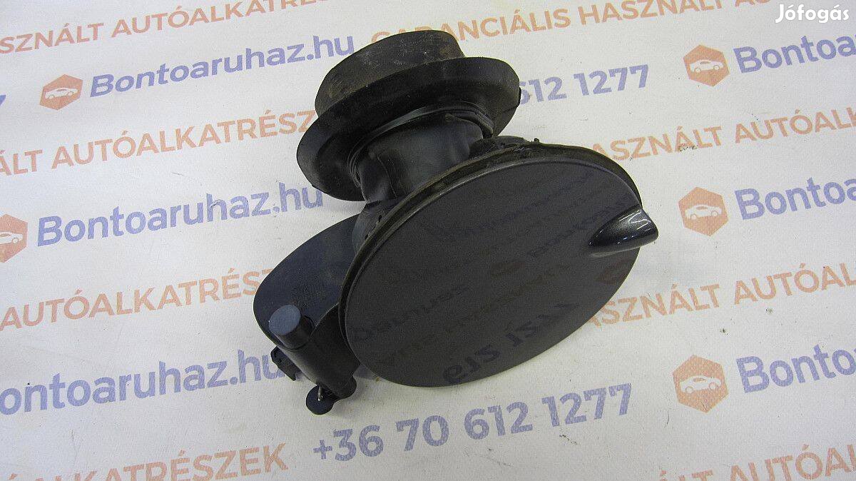 Ford Focus III MK3 Eladó gyári, bontott kombi tankajtó szerkezet