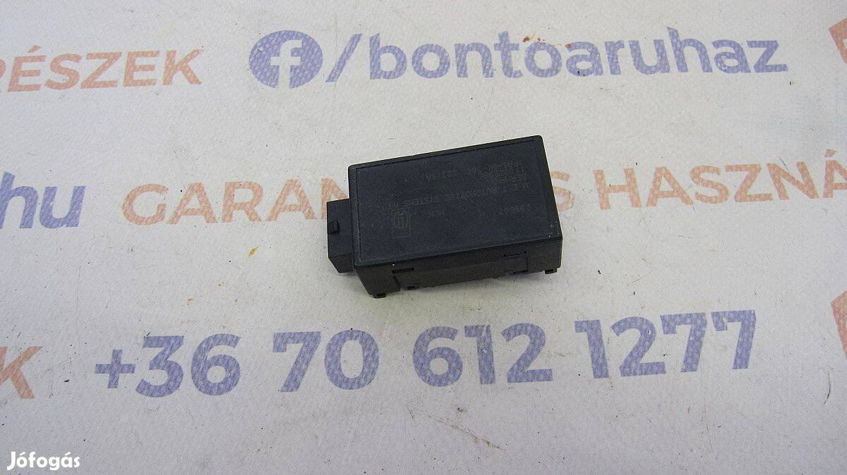 Ford Focus III MK3 Eladó gyári, bontott ülésfűtés modul