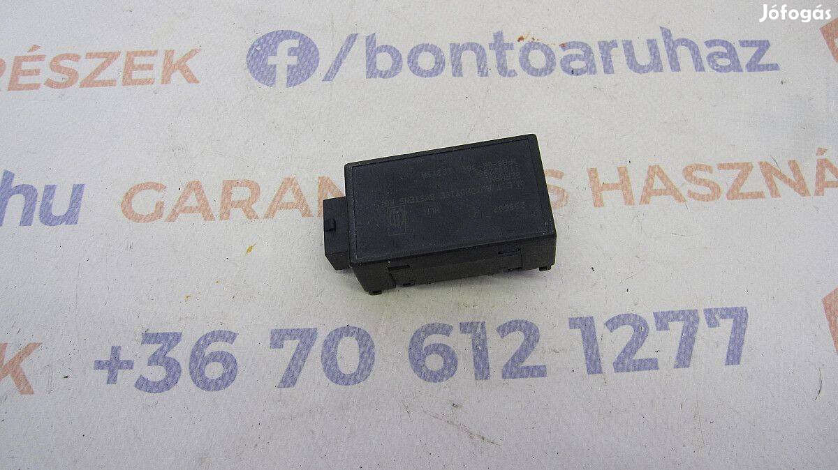 Ford Focus III MK3 Eladó gyári, bontott ülésfűtés modul