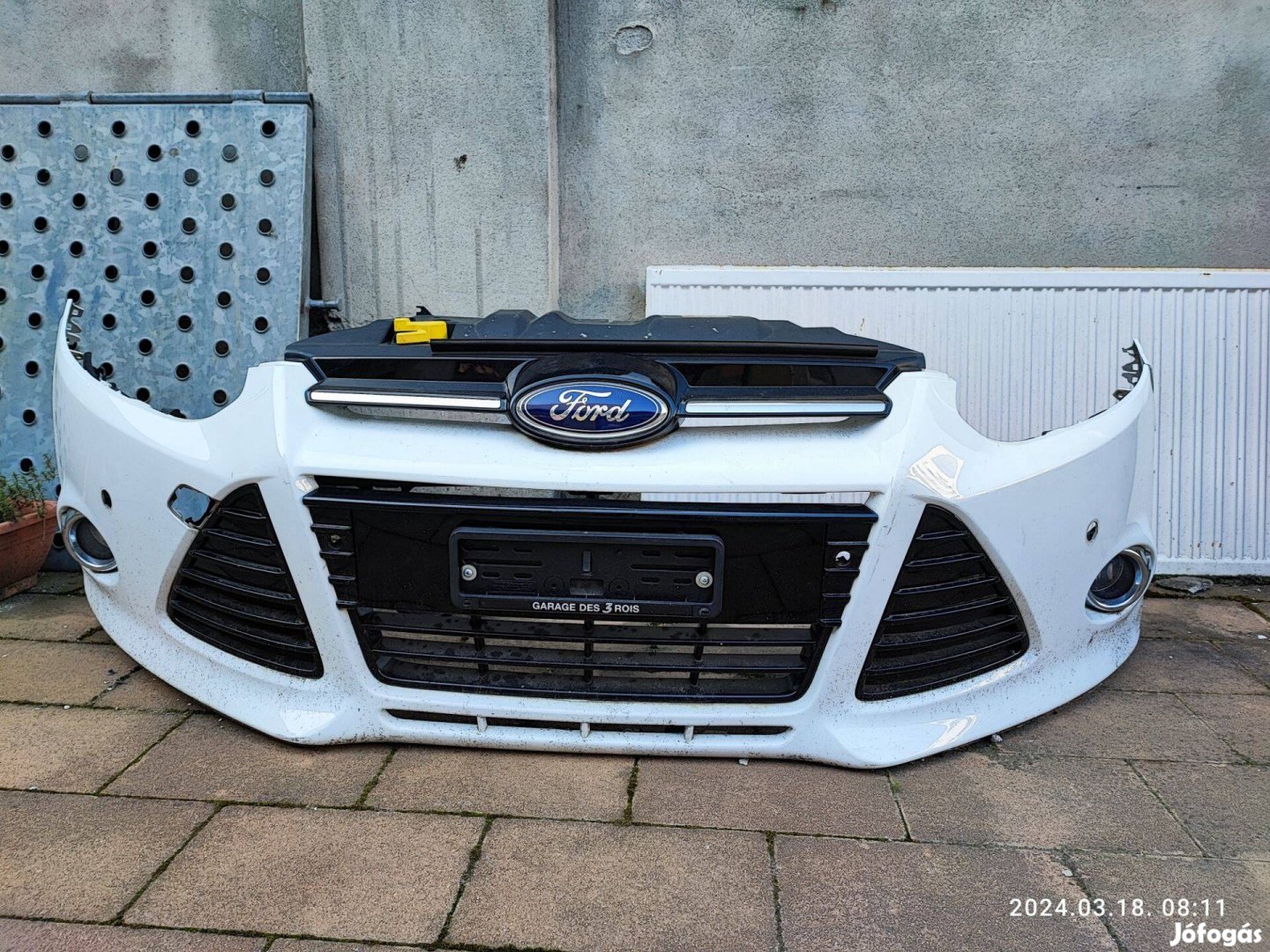 Ford Focus III MK3 gyári első lökhárító