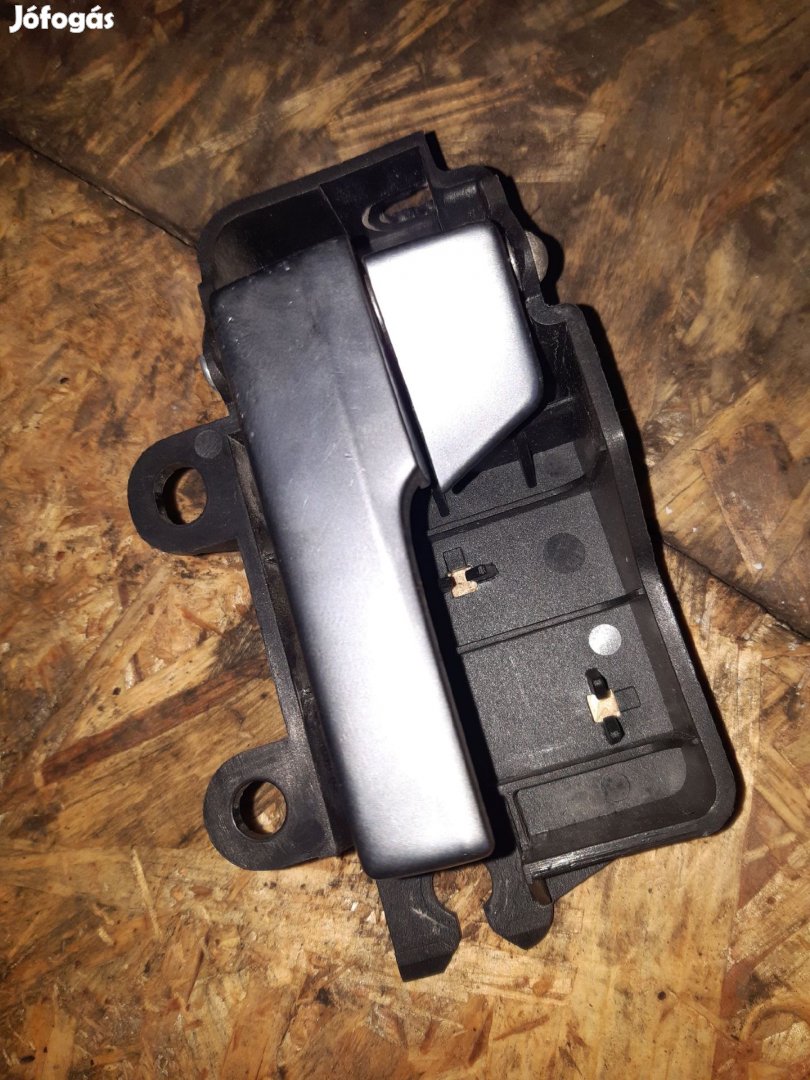 Ford Focus II Bal Első Belső Ajtókilincs