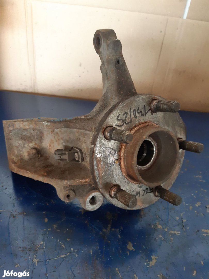 Ford Focus II Bal Első Csonkállvány Kerékaggyal ABS Jeladó