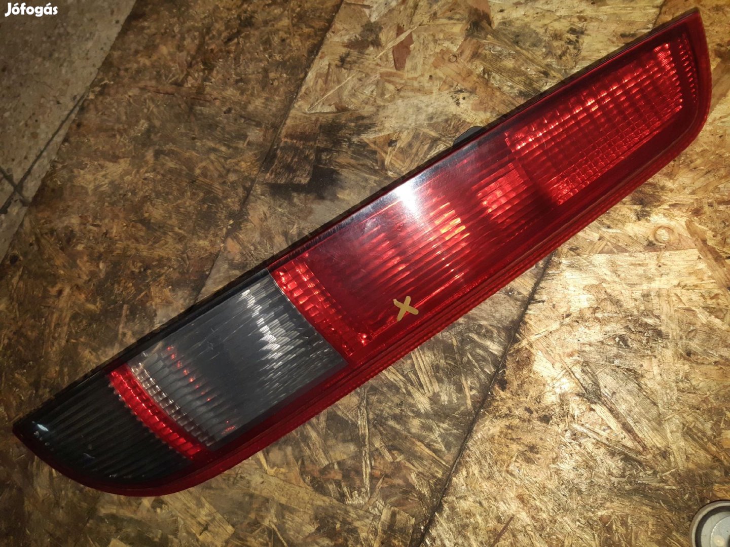 Ford Focus II Bal Hátsó Lámpabúra