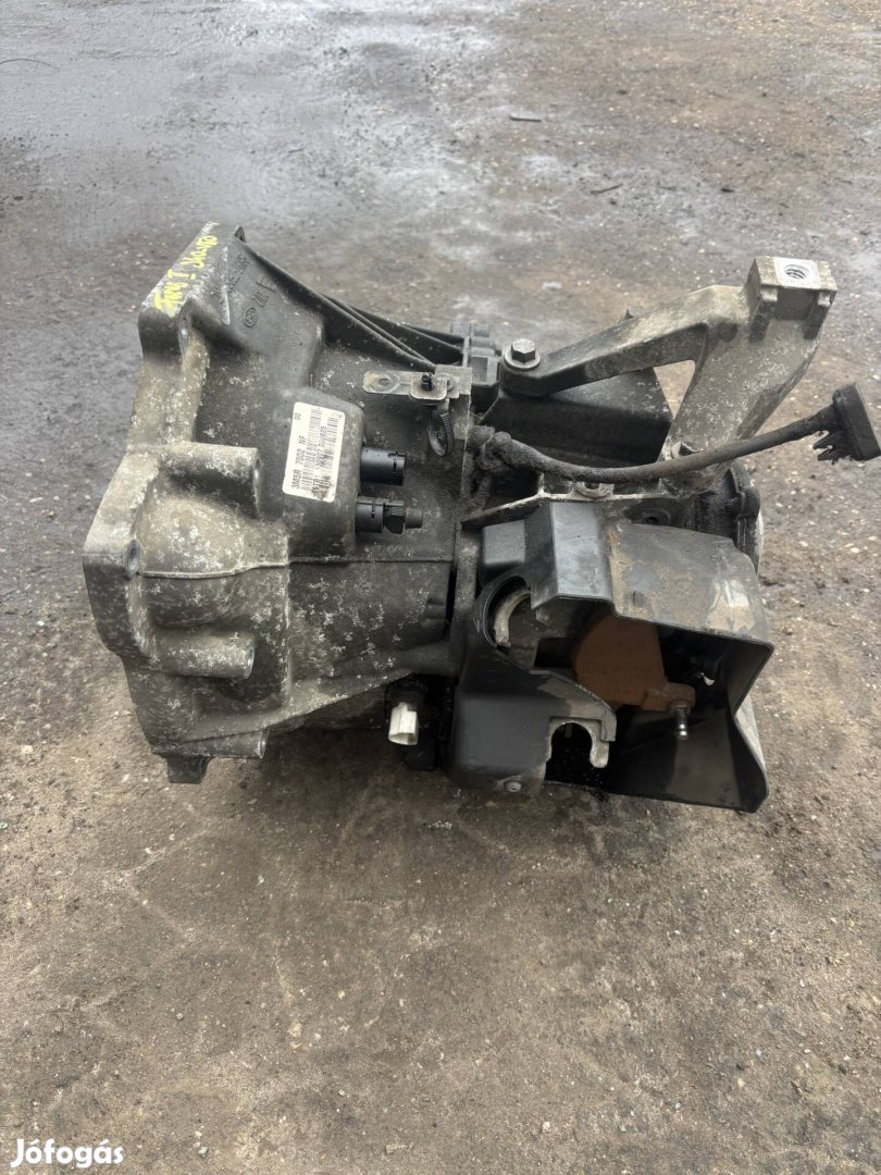 Ford Focus II Cmax Volvo S40 V59 3M5R 7002 NF váltó