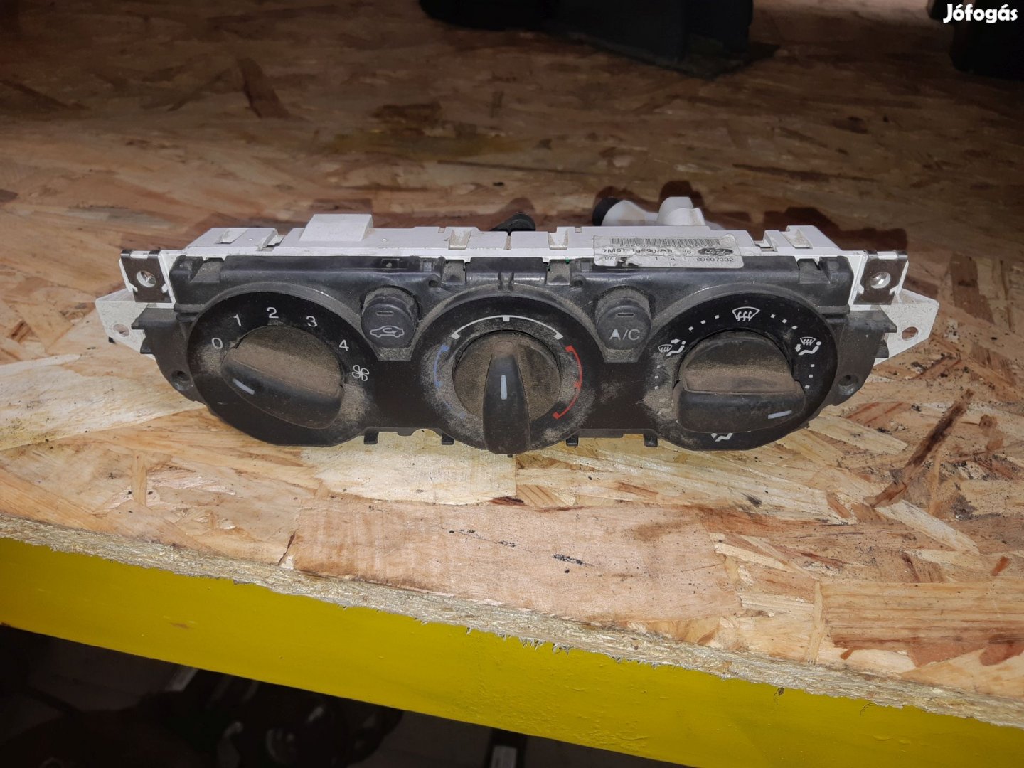 Ford Focus II Fűtéskapcsoló