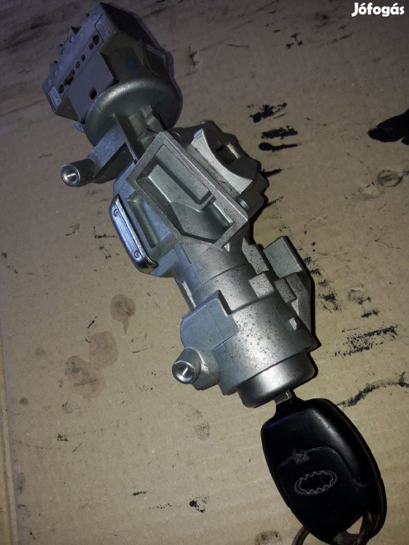 Ford Focus II Gyújtáskapcsoló