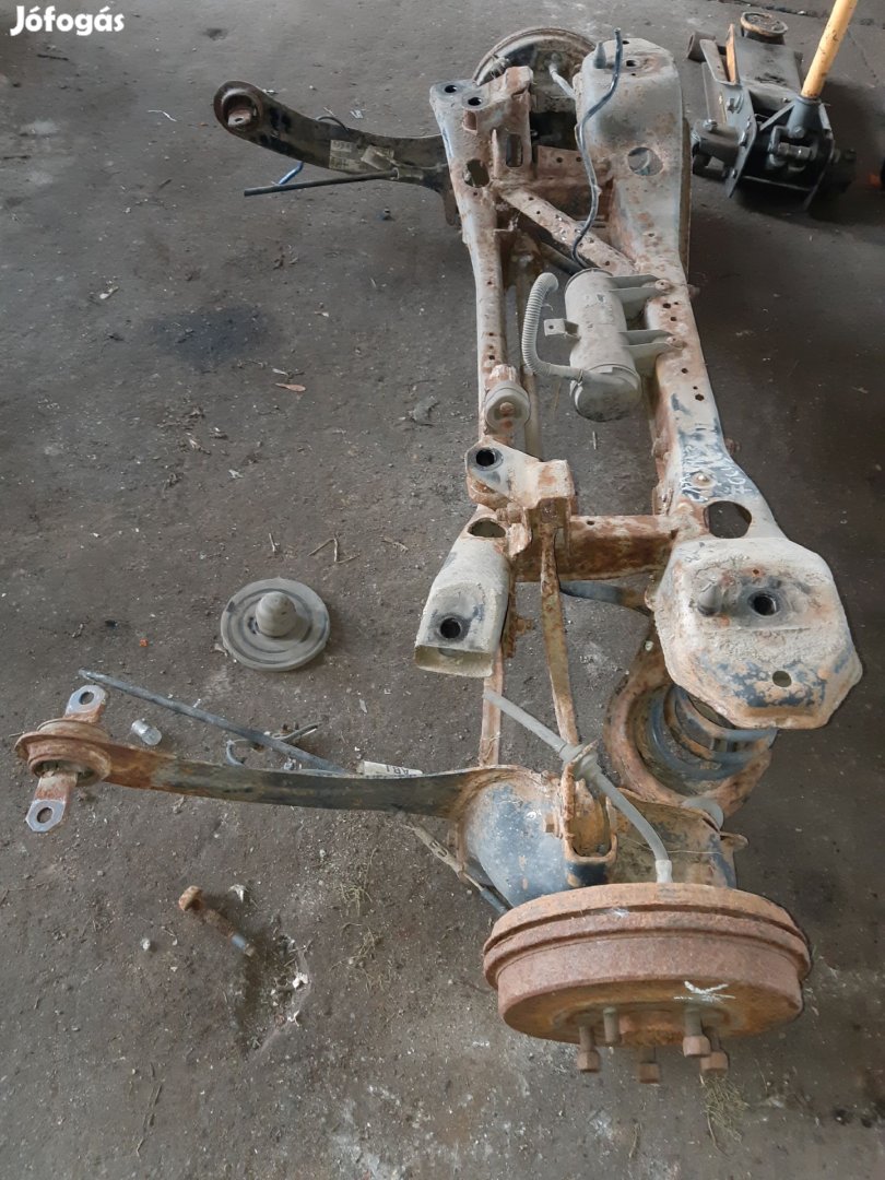 Ford Focus II Hátsó Híd Dobfékes