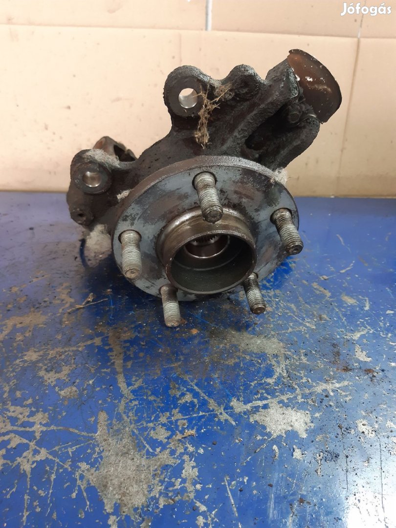 Ford Focus II Jobb Első Csonkállvány Kerékaggyal ABS Jeladó