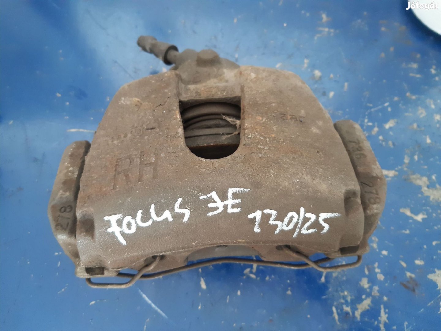 Ford Focus II Jobb Első Féknyereg