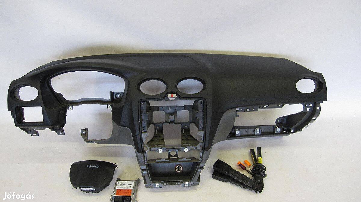 Ford Focus II MK2 2 Eladó gyári, bontott légzsákszett, műszerfal , kom
