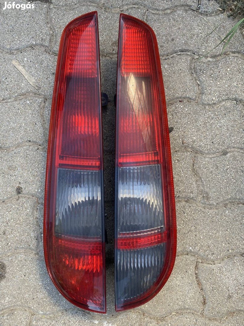 Ford Focus II MK2 gyári, bontott kombi bal jobb hátsó lámpa