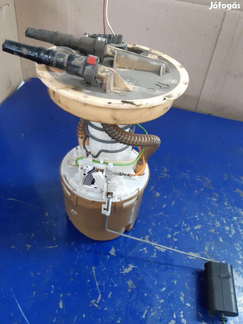 Ford Focus II Üzemanyag Szintjelző