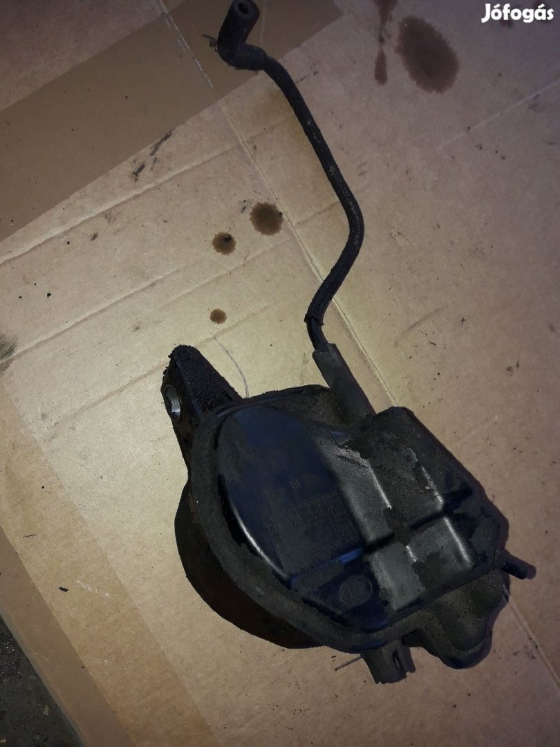 Ford Focus II Vákum Tartály