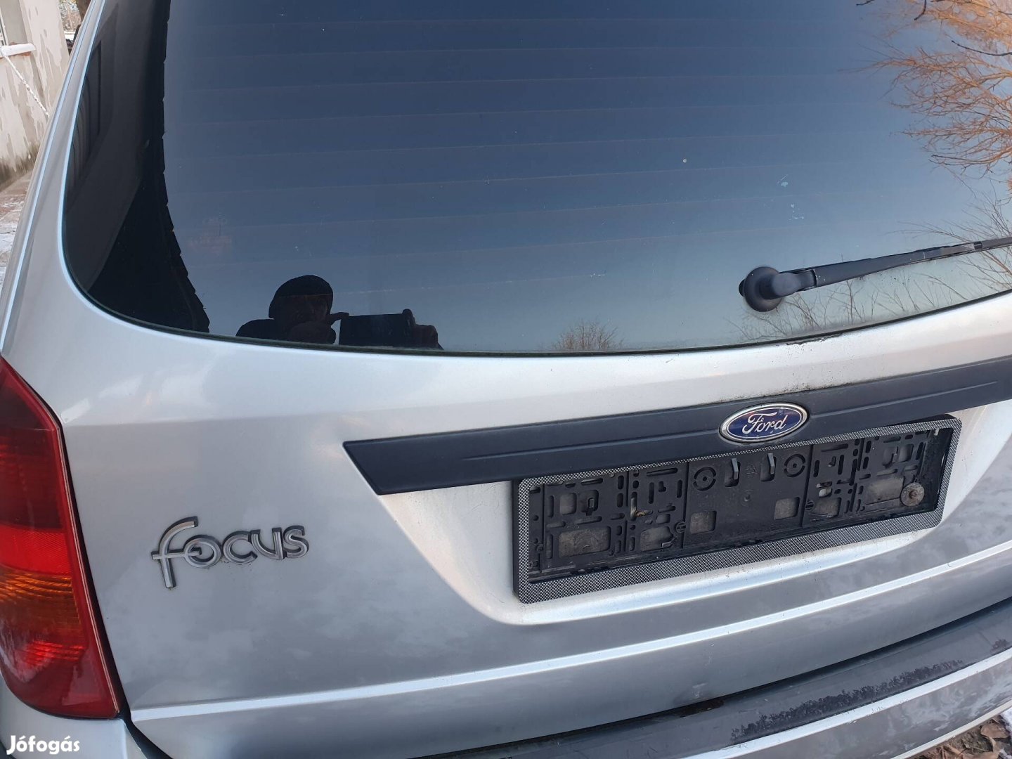 Ford Focus I-es kombi csomagtérajtó.