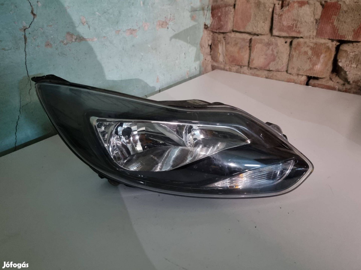Ford Focus Jobb első fényszóró BM51-13W029-RB