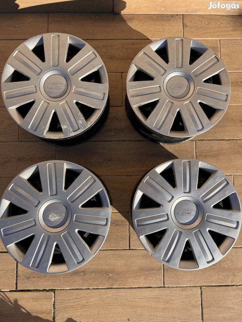 Ford Focus MK1 acél felni szett dísztárcsával eladó
