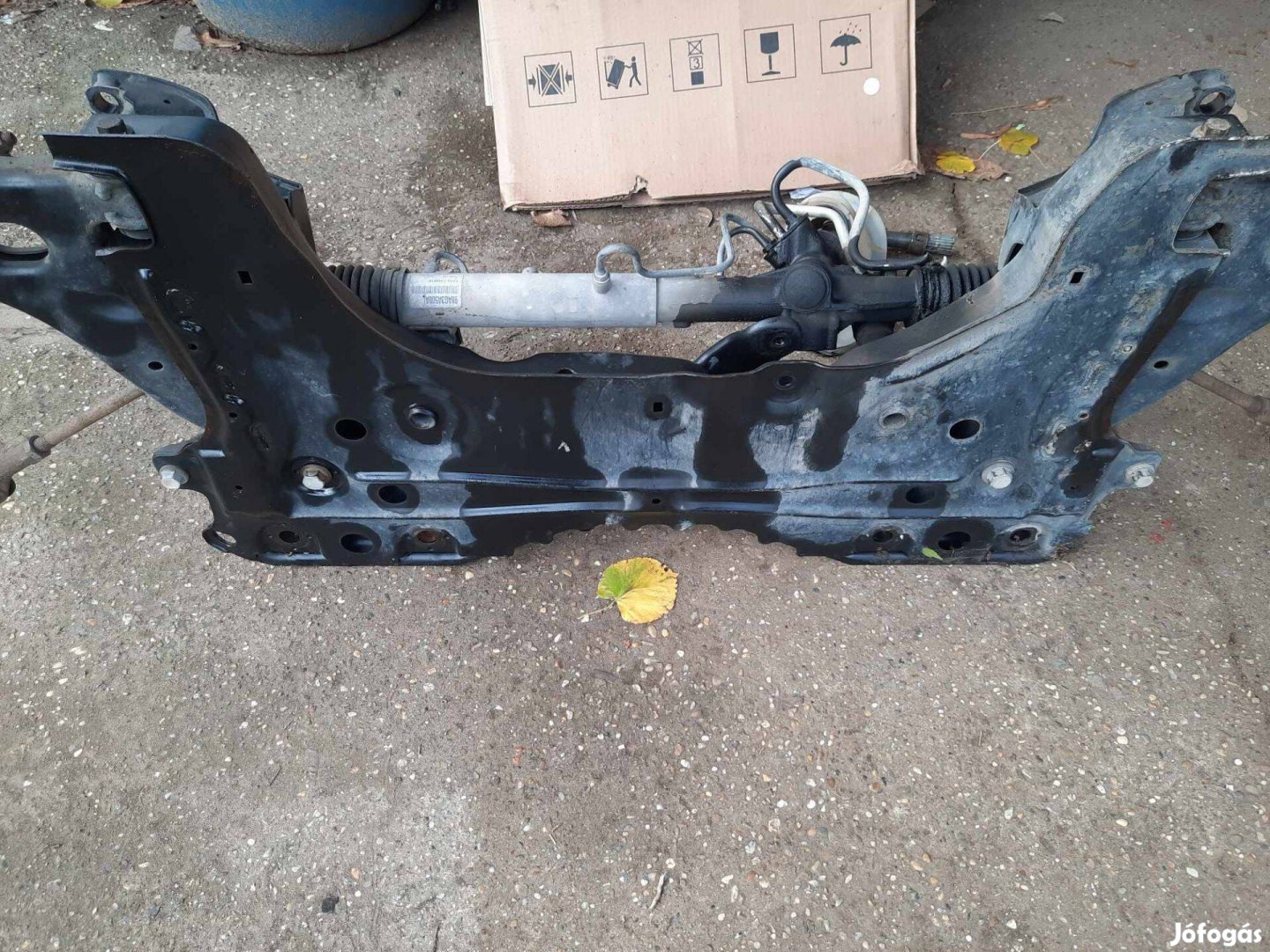 Ford Focus MK1 bölcső rozsdamentes