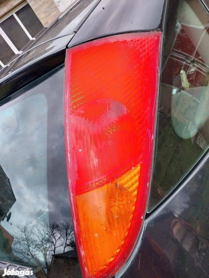 Ford Focus MK1 hátsó lámpa pár