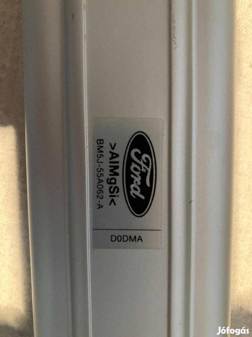 Ford Focus MK2 Kombi Gyári Csomartartó Eladó