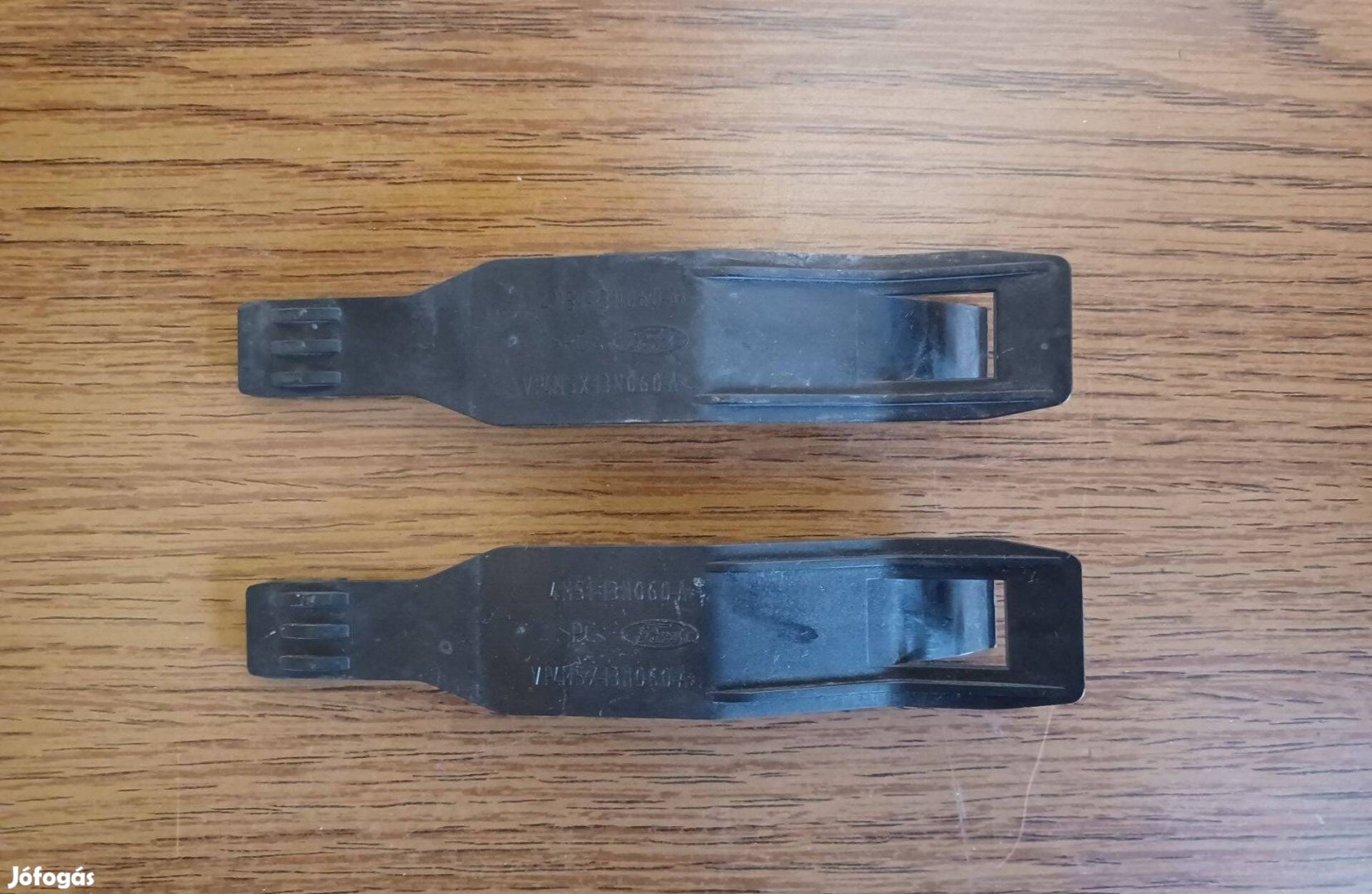 Ford Focus MK2 fényszóró tartó fül javító készlet gyári